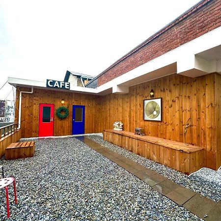 R Guesthouse Jongmyo Сеул Экстерьер фото