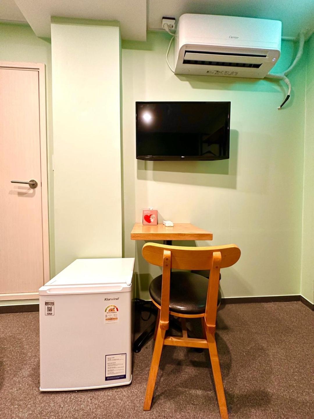 R Guesthouse Jongmyo Сеул Экстерьер фото